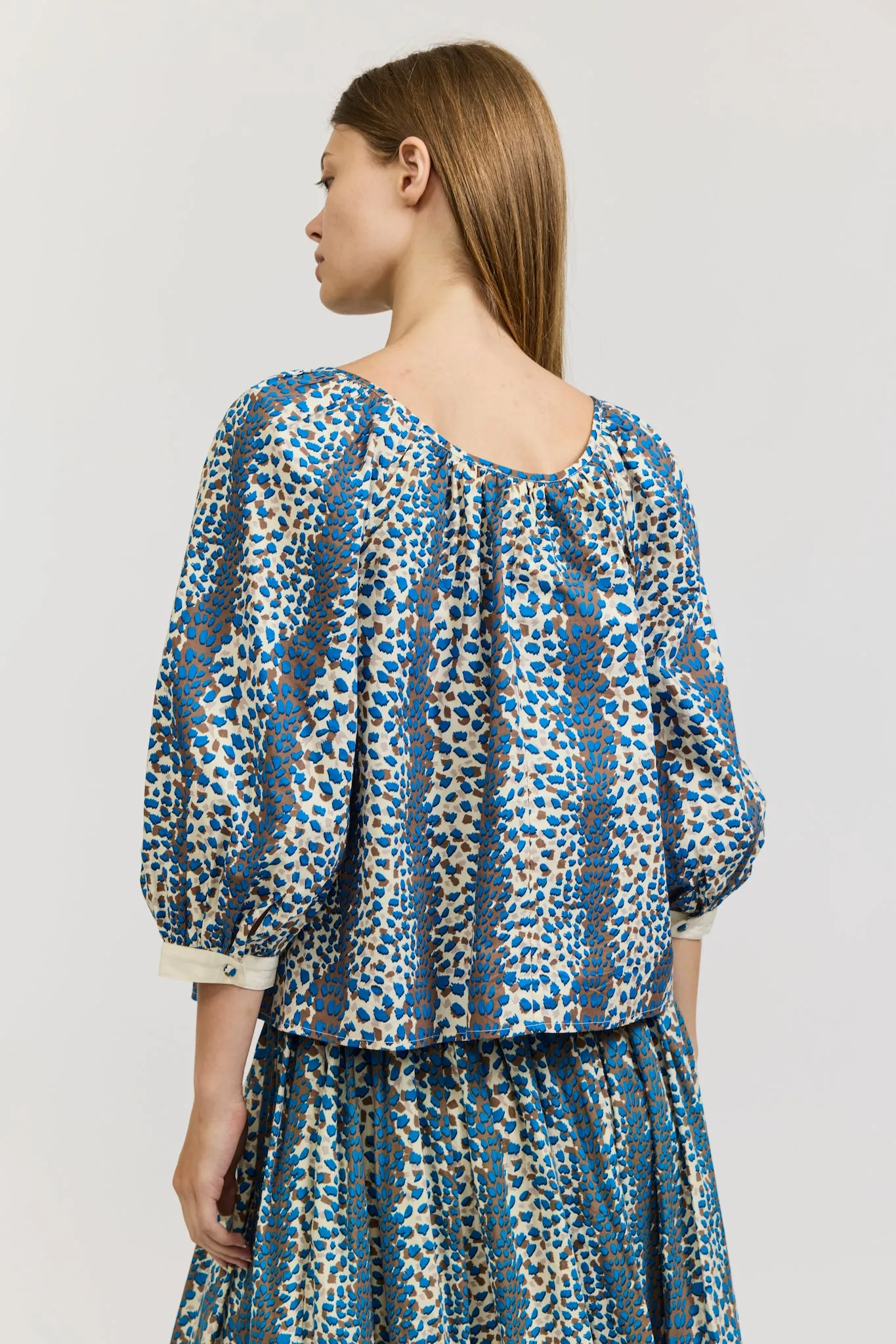 Joan Blouse in Leopard Print Cotton Poplin