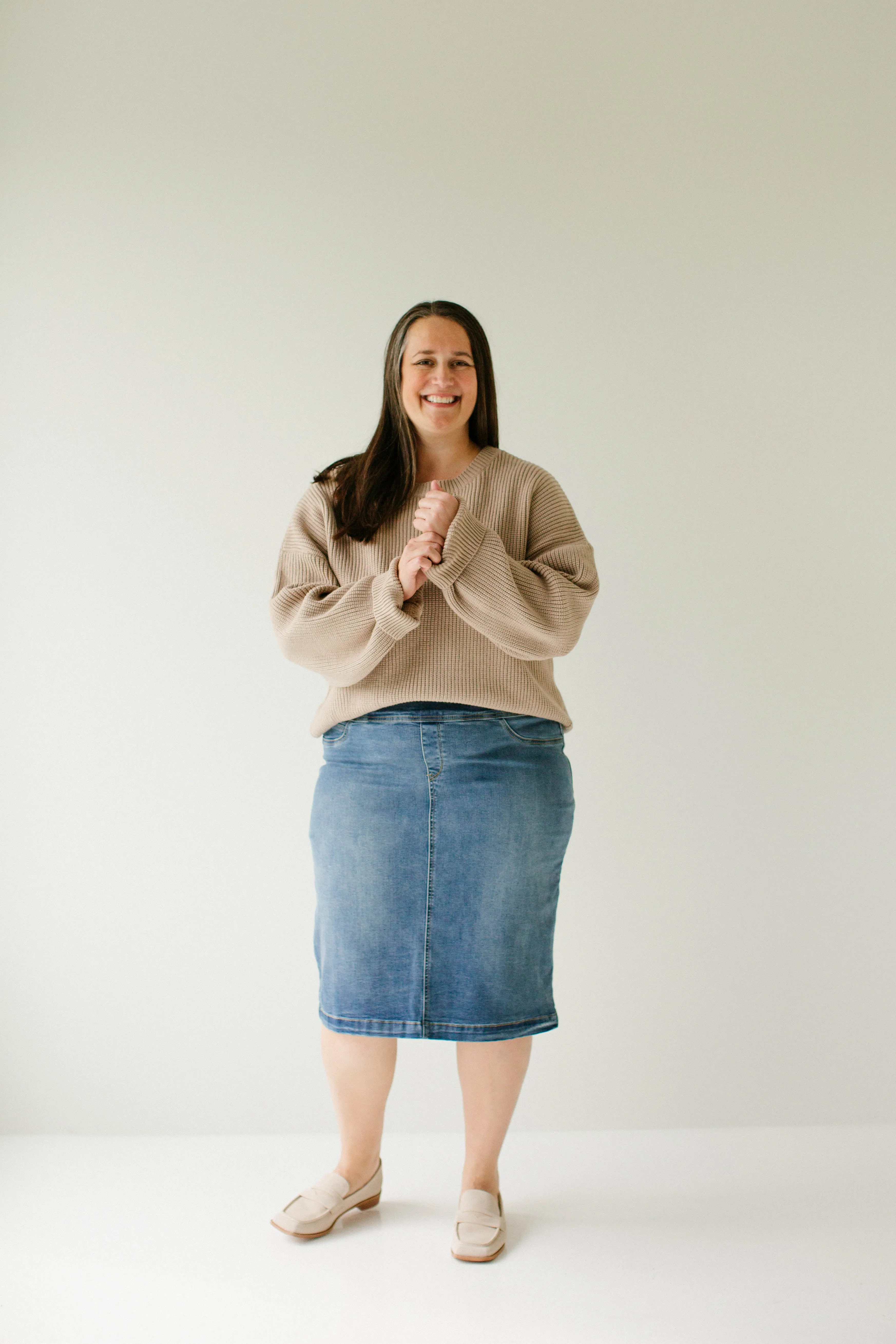 'Sara' Classic Knee Length Skirt in Medium Wash